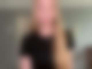 Live cam show with LaraeThurrell - Role Play on parknlotfishbdy