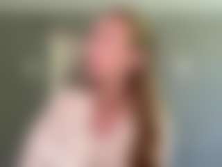 LaraeThurrell's Live Sex Cam Show