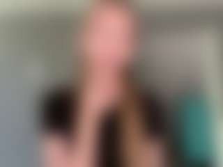 Live cam show with LaraeThurrell - Cute on Cam Slut