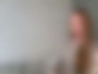Live cam show with LaraeThurrell - Control on WildCum