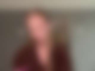 LaraeThurrell's Live Sex Cam Show