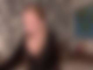 Live cam show with LaraeThurrell - Upskirt on StripNow
