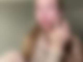 LaraeThurrell's Live Sex Cam Show