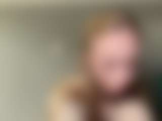 LaraeThurrell's Live Sex Cam Show