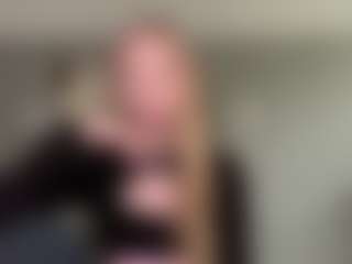 LaraeThurrell's Live Sex Cam Show