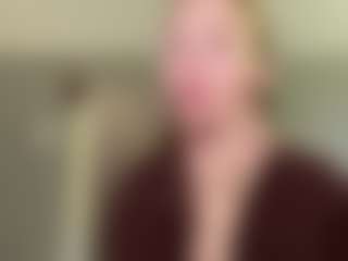 Live cam show with LaraeThurrell - Role Play on Pornisteam.com