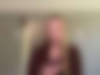 LaraeThurrell's Live Sex Cam Show