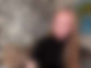 Live cam show with LaraeThurrell - Role Play on camwithhim.com