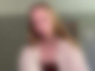 Live cam show with LaraeThurrell - Blue Eyes on Gym Cam Girls