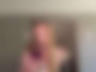 Show de cam en vivo con LaraeThurrell - Yoga en Camsoda