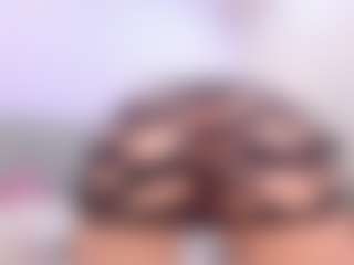 Live cam show with Mayte - Facial on Camming Site