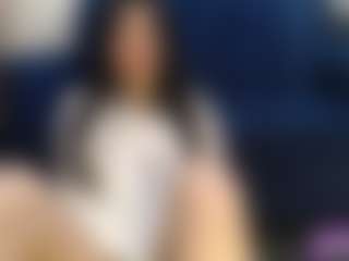 Live cam show with MelissaBahamon - Bedroom on UwU Esports