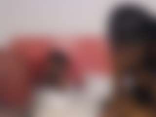 Live cam show with pinkieyew - Brown Eyes on Free Soda