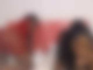 Live cam show with pinkieyew - Lesbian on CamwithHer