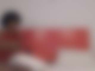 Live cam show with pinkieyew - Small Tits on Big Tits