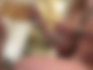 Pugsrus's Live Sex Cam Show
