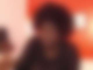 Live cam show with sheilacooper - Flashing on Gym Cam Girls