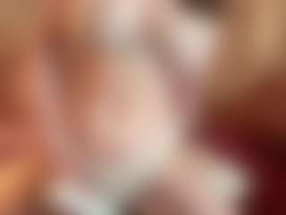 stringofpearl's Live Sex Cam Show