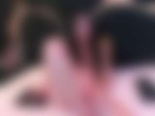 Live cam show with Luna - Petite on Camsoda