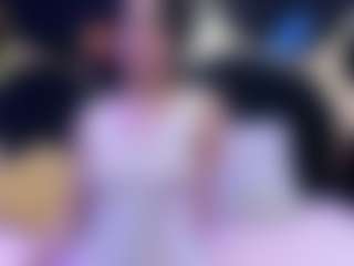 Luna's Live Sex Cam Show