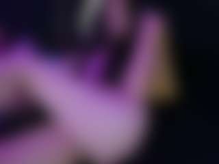 Live cam show with Luna - Erotic Dance on CamSodaAdn