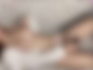 Live cam show with TakishaLawal - Moaning on sexylive.show