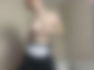 Live cam show with TakishaLawal - Erotic Dance on https://playwithruby.com