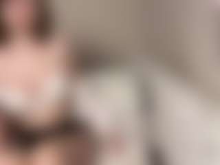 Live cam show with TakishaLawal - College on Camsoda