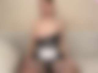 TakishaLawal's Live Sex Cam Show