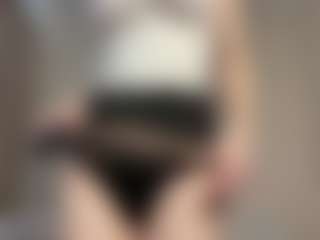 Live cam show with TakishaLawal - Shredded on Camsoda