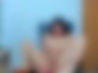 Live cam show with Valeryelovee - New Gamer on Instabang