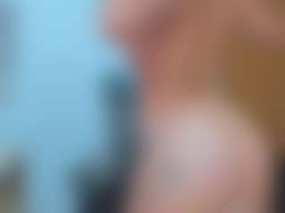 Live cam show with Valeryelovee - New Small Tits on Camsoda