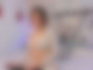 Live cam show with VioletaSpiicy - Spin on friskycurves.com