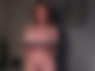 Live cam show with VioletaSpiicy - Flashing on SpankPalCams