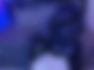 Live cam show with AitanaArias - Tease Blonde Hair on livesuperchat.net
