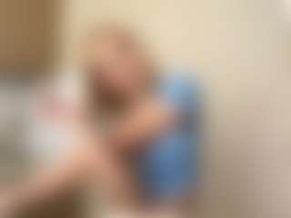 Live cam show with Blake - Average on studioflirtlive.com