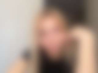 Live cam show with Blake - Blonde Hair on Sweet Sext