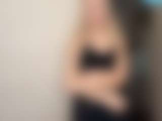 Live cam show with Blake - Blonde Hair Teen (18+) on boobsie.com
