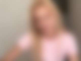 Live cam show with Blake - Green Eyes on Dolls Live