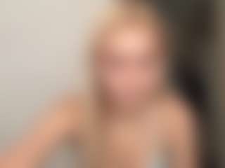Live cam show with Blake - Small Tits on nudelive.tv