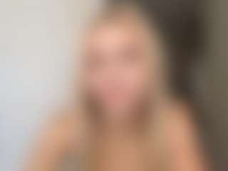 Live-camshow met Blake - Small Tits op Camsoda