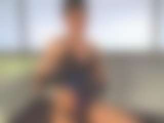 Live cam show with Carolyn foster - Facial on Uber Horny