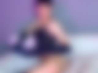 Live cam show with Carolyn foster - Silver Fox on StripNow