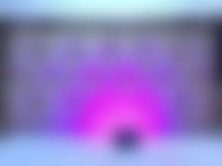 Live cam show with Carolyn foster - Brown Eyes on Soda Cam