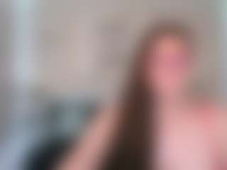 Live cam show with ClassySamantha - Granny on TeamSkeetLive
