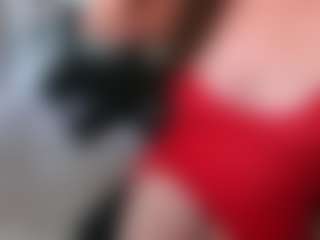 Live cam show with ClassySamantha - Moaning on googirlz