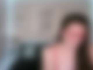 ClassySamantha MILF webcam performer live streaming