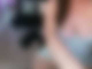 Live cam show with ClassySamantha - Middle Aged on chickslive.net