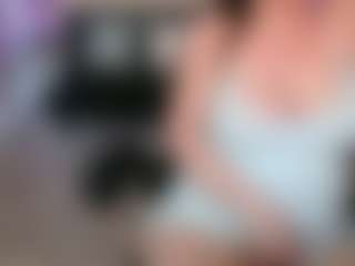 Live cam show with ClassySamantha - Moaning on MyBangCams