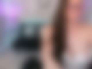 Live cam show with ClassySamantha - Granny MILF on SquirtSoMuch